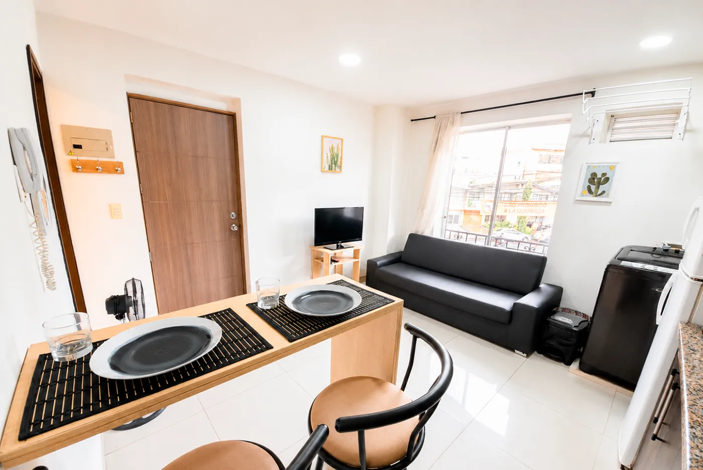 Horizon by Moto Ride. Furnished apartment in Laureles, Medellin