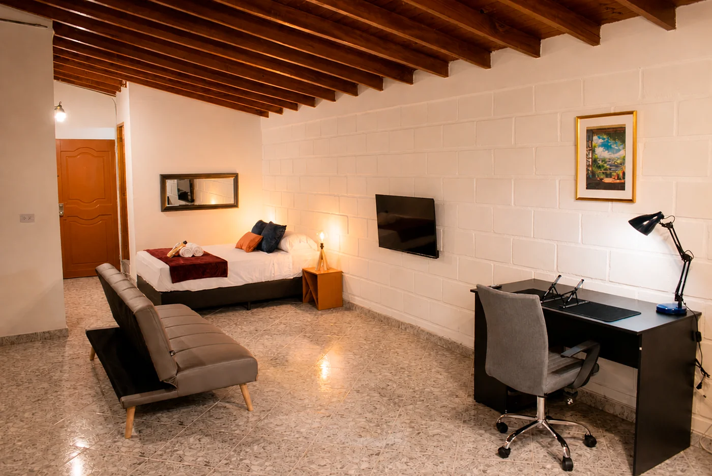 Willow by Moto Ride. Furnished apartment in Laureles, Medellin
